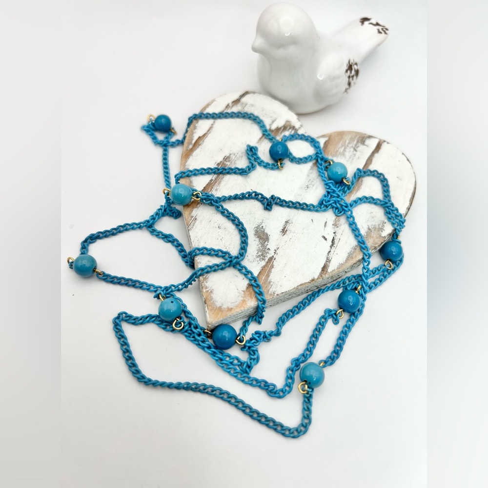 BLUE CHAIN/BEADED NECKLACE